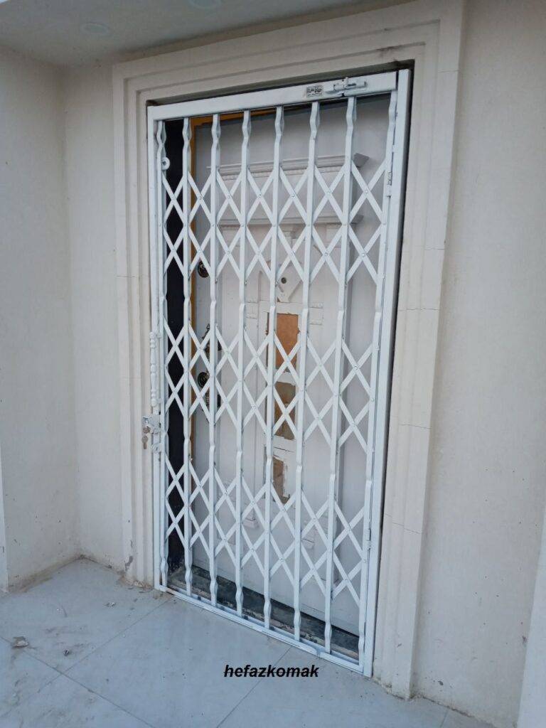 معرفی راهنمای جامع در مورد درب‌ اکاردئونی حفاظتی برای آپارتمان‌