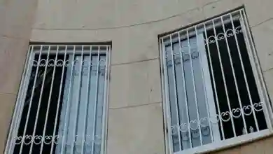 آیا حفاظ پنجره در اندازه&zwnj;ها و ابعاد مختلف موجود هستند؟