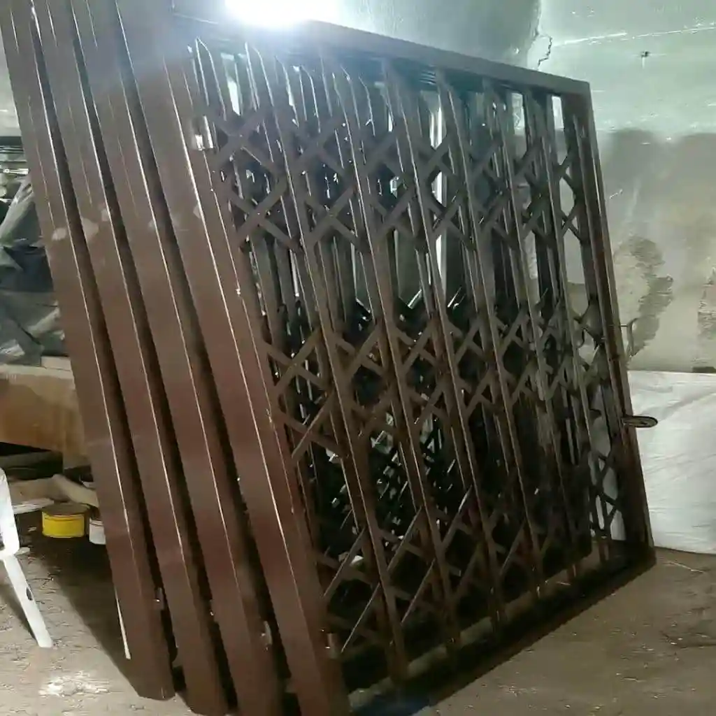 خرید درب آکاردئونی آپارتمان