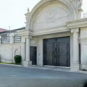 درب مدل هخامنشی باشکوه