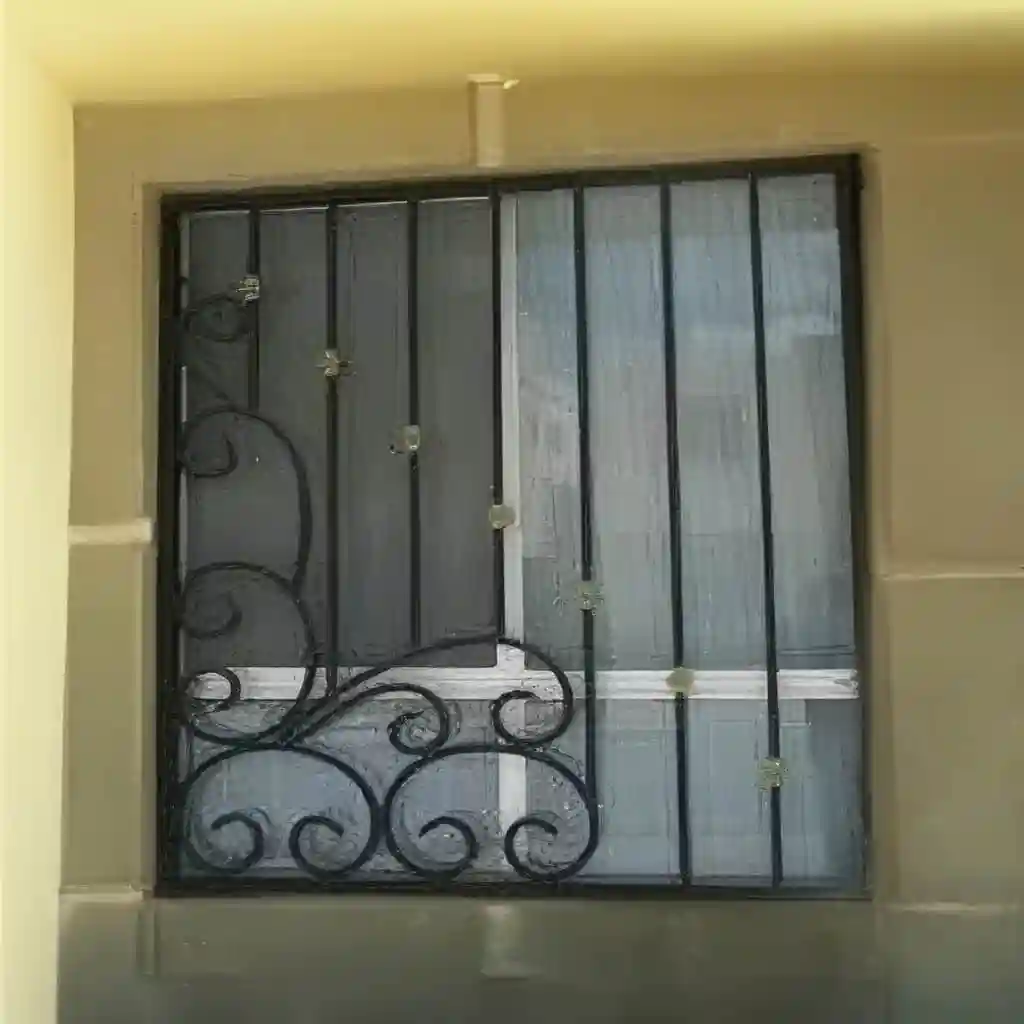 حفاظ پنجره کلاسیک مدرن