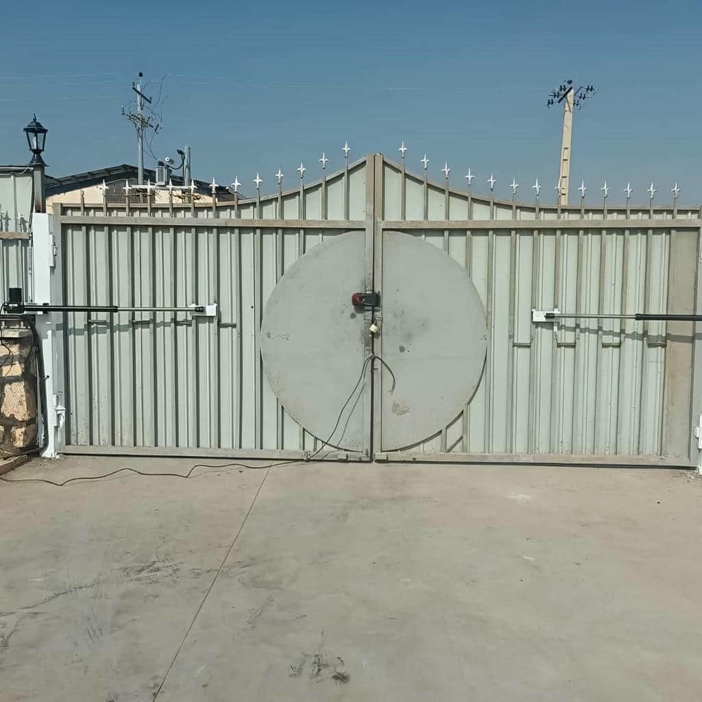 جک درب پارکینگ در رفسنجان