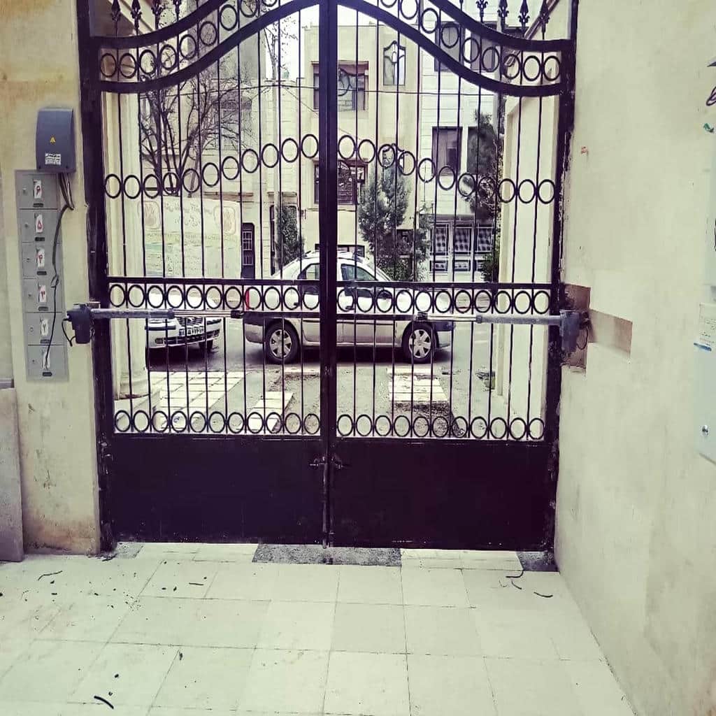 مقایسه جک درب پارکینگ در استان خوزستان