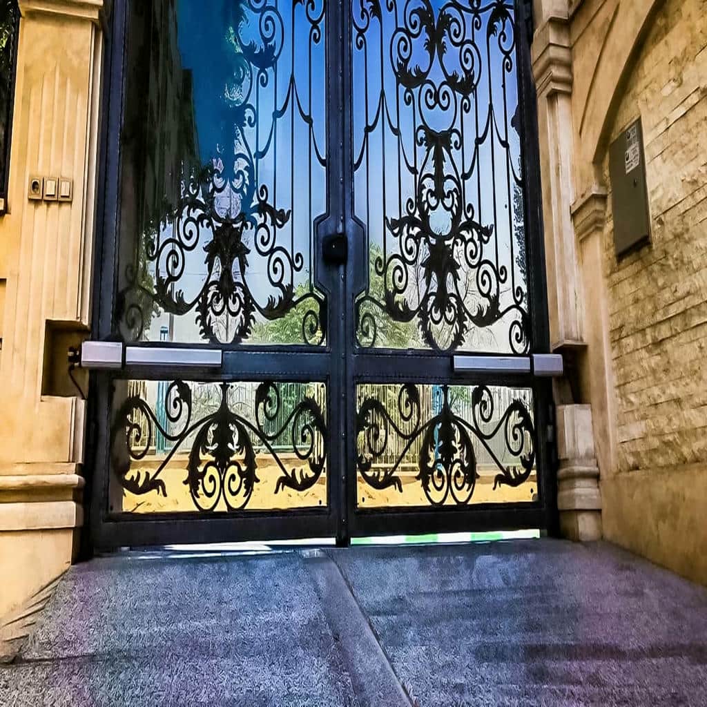 خرید جک درب پارکینگ ویلا در رفسنجان