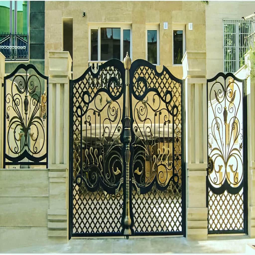 درب حیاط بابل