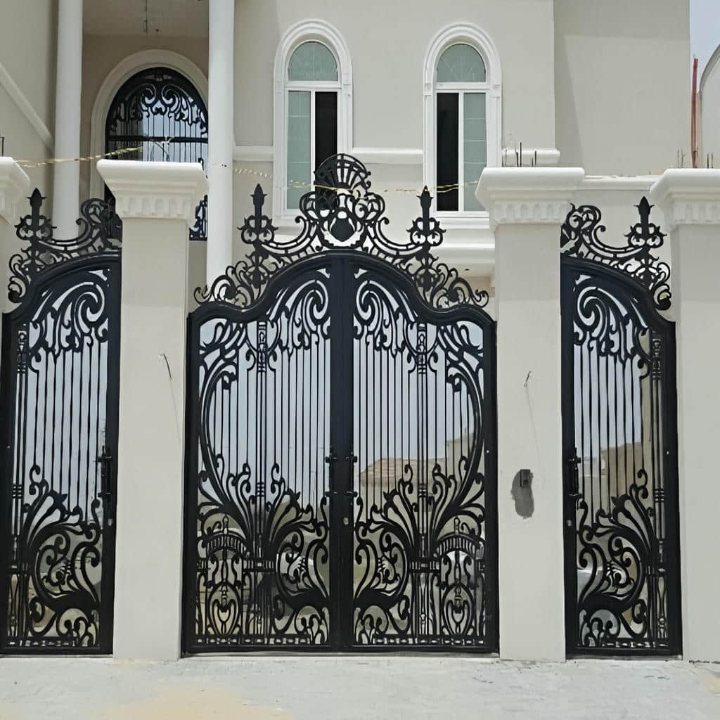 خرید درب حیاط فرفورژه کلاسیک در رفسنجان
