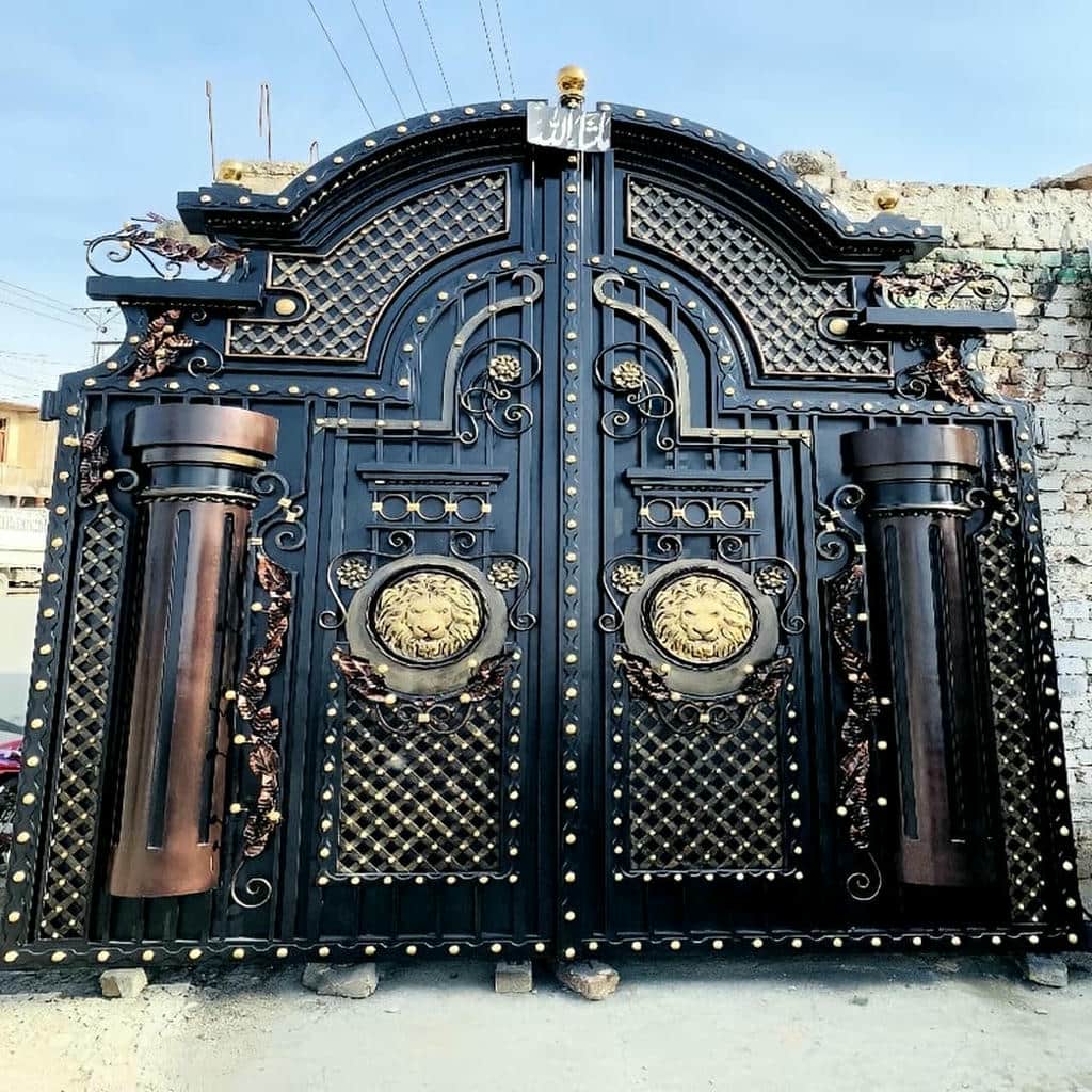 درب حیاط در اهواز