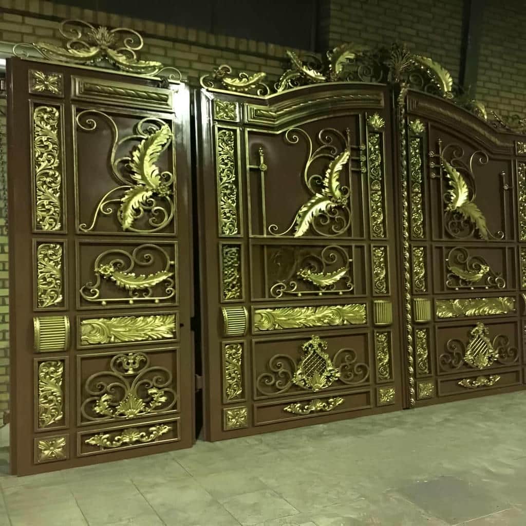 نصب درب حیاط یراق استاندارد در بیرجند
