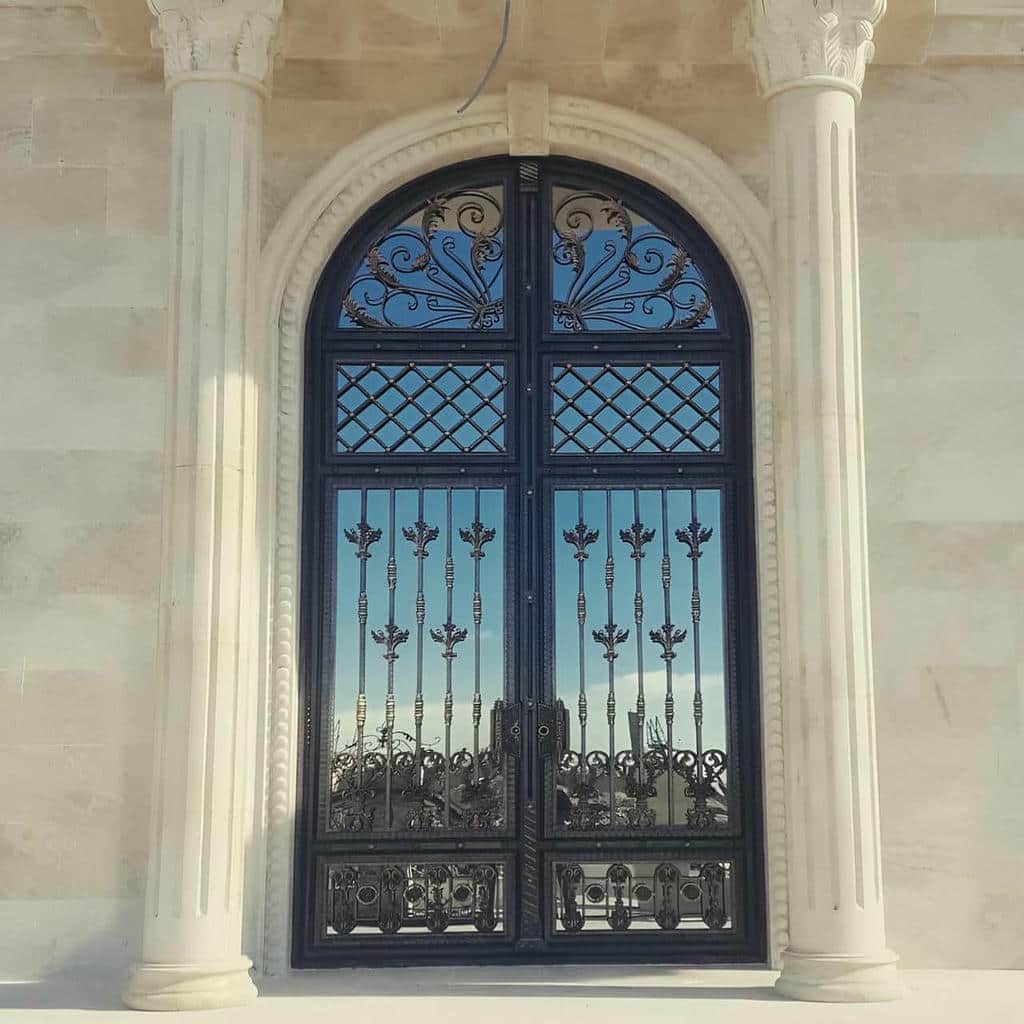 خرید درب حیاط فرفورژه در قشم