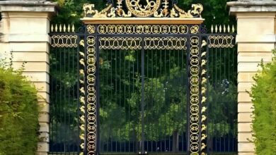 درب حیاط در فشم