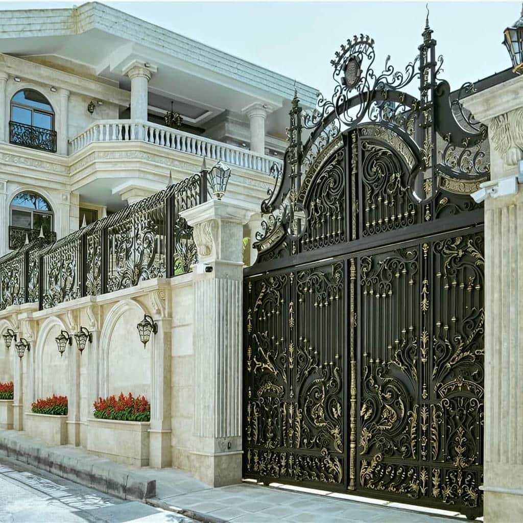 معرفی درب حیاط کاشان