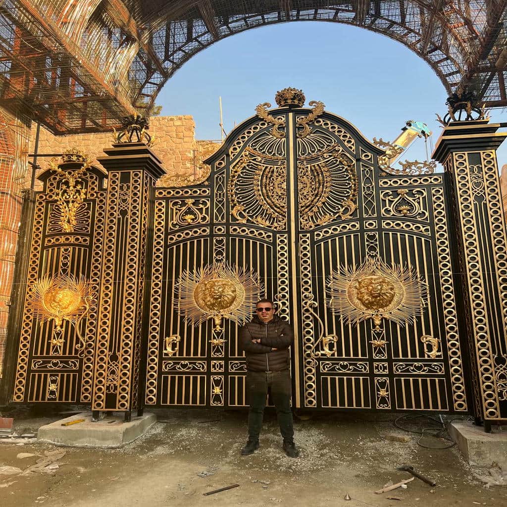 توضیحات درب حیاط در گنبدکاووس