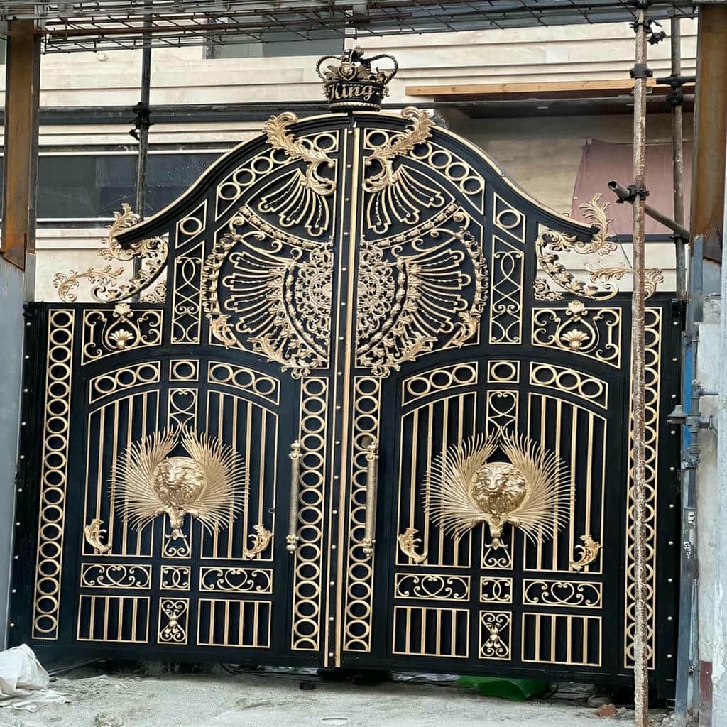 ارزیابی درب حیاط همدان