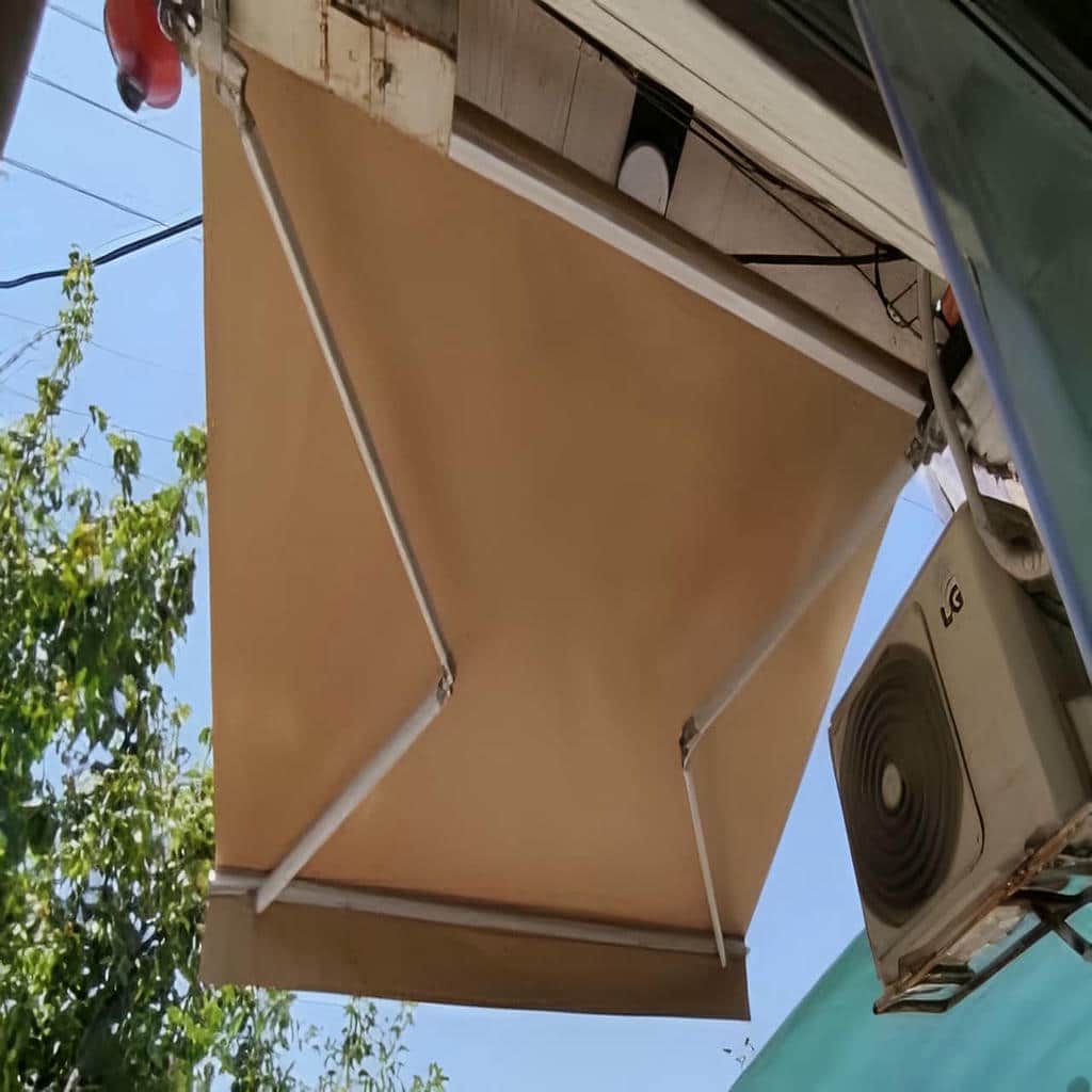 مقایسه سایبان برقی در نیشابور