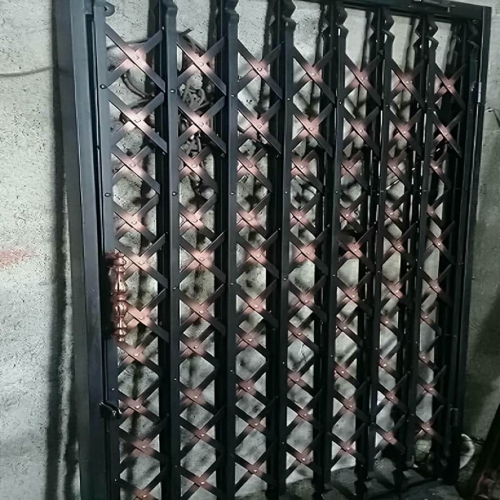 درب آکاردئونی فلزی در استان مازندران