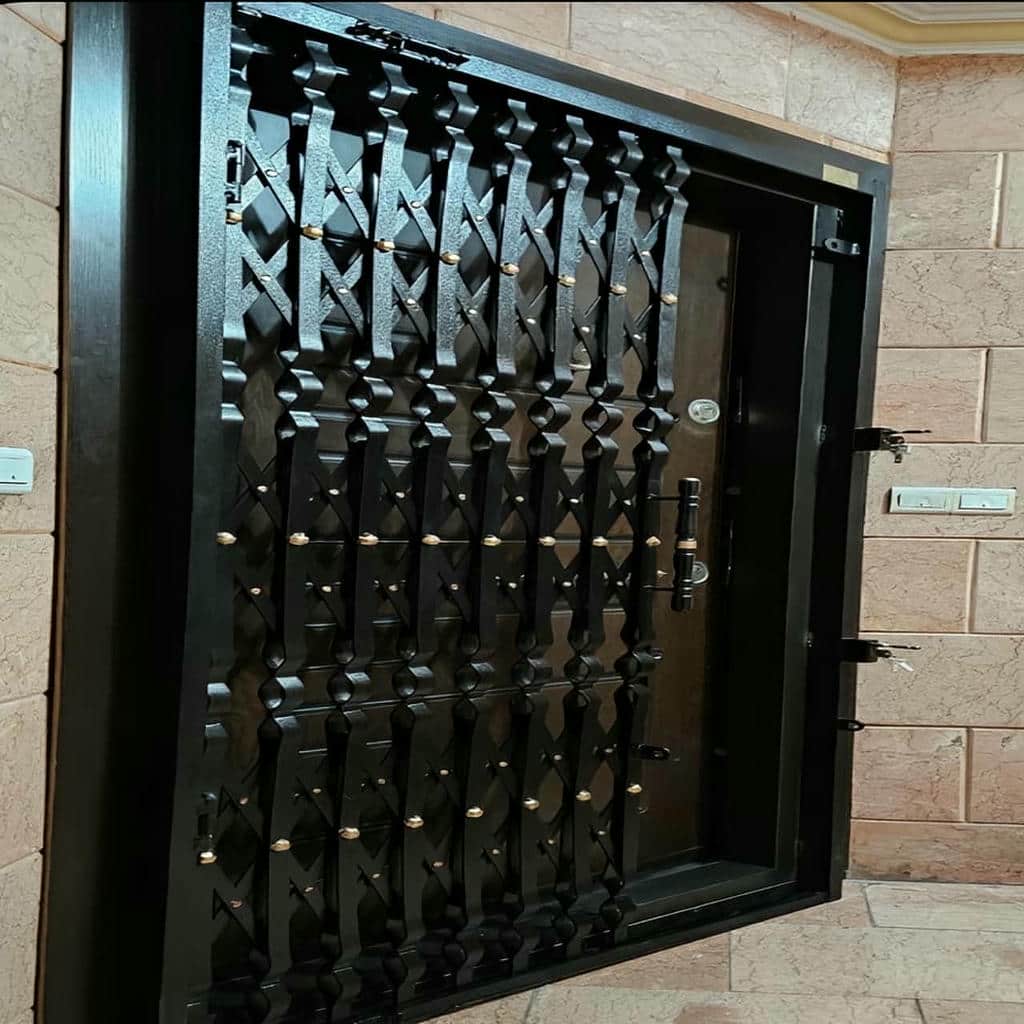 تحلیل درب آکاردئونی در همدان