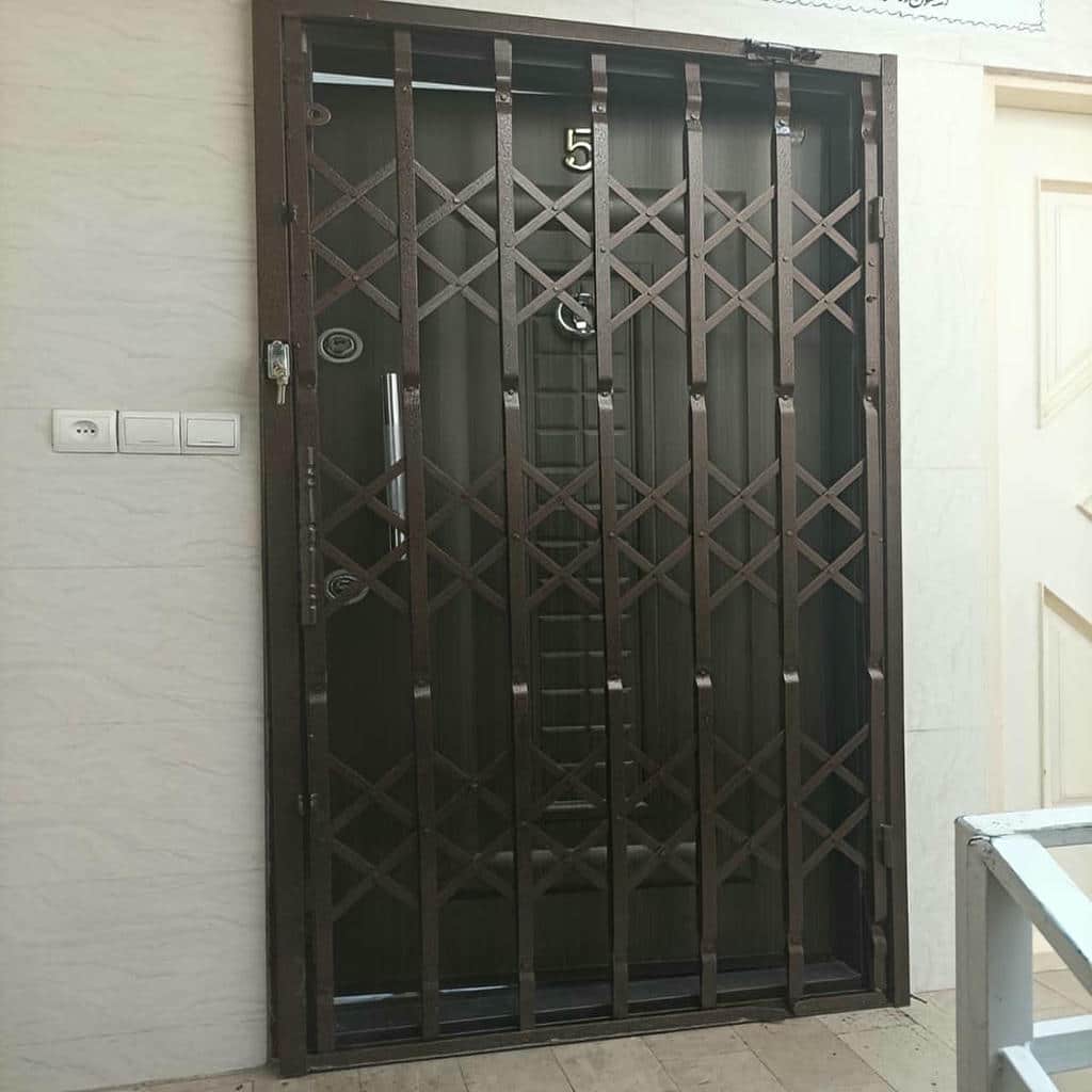 درب آکاردئونی عظیمیه کرج