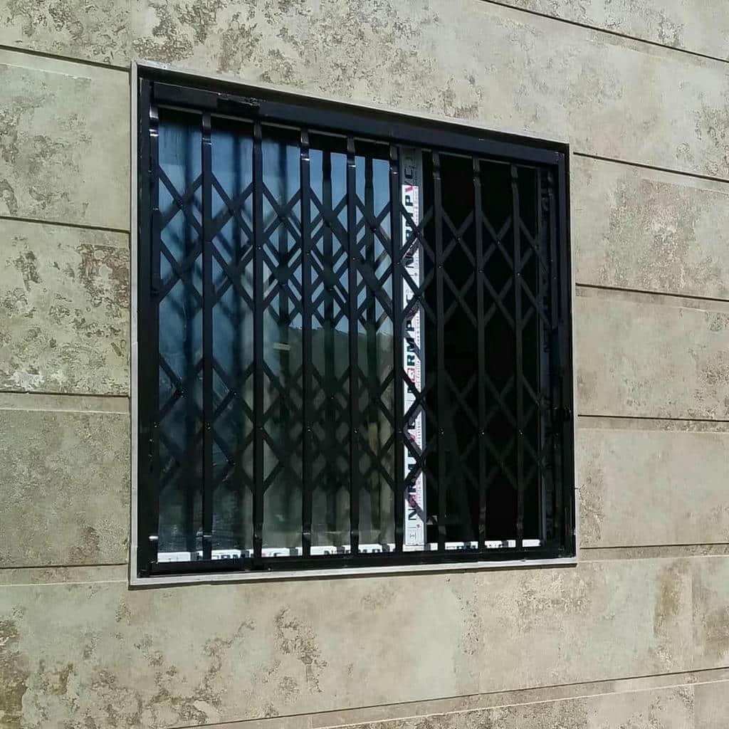 معرفی درب آکاردئونی فلزی در استان خوزستان