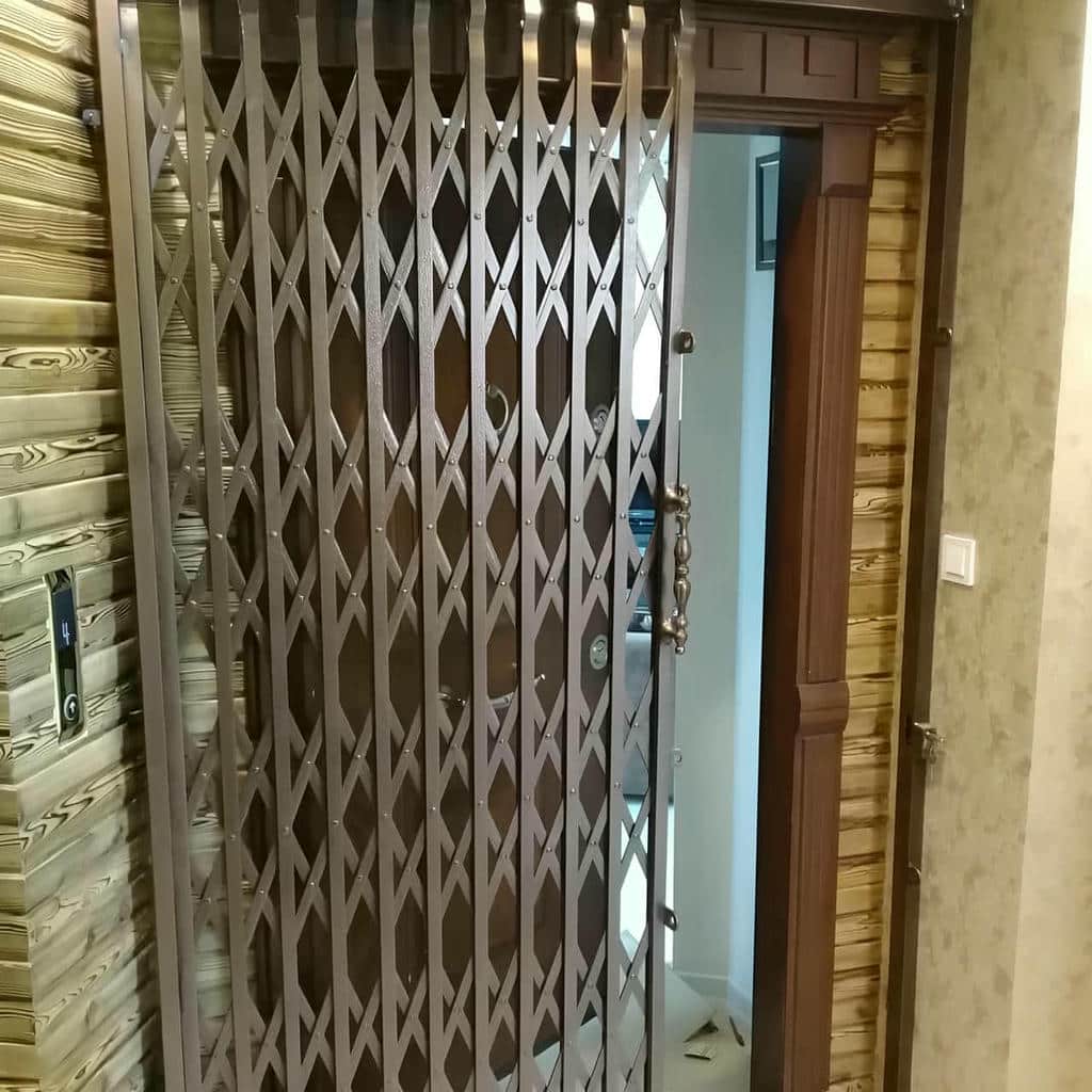 نصب درب آکاردئونی پوشش در آمل