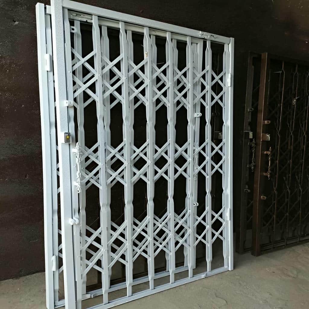 نصب درب آکاردئونی اداری در دماوند
