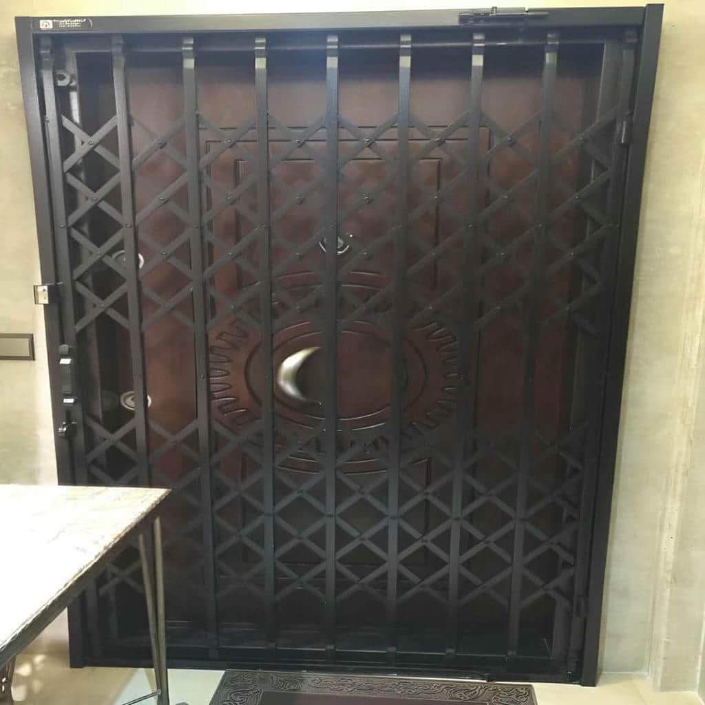 خرید درب آکاردئونی سه گل در کمال شهر
