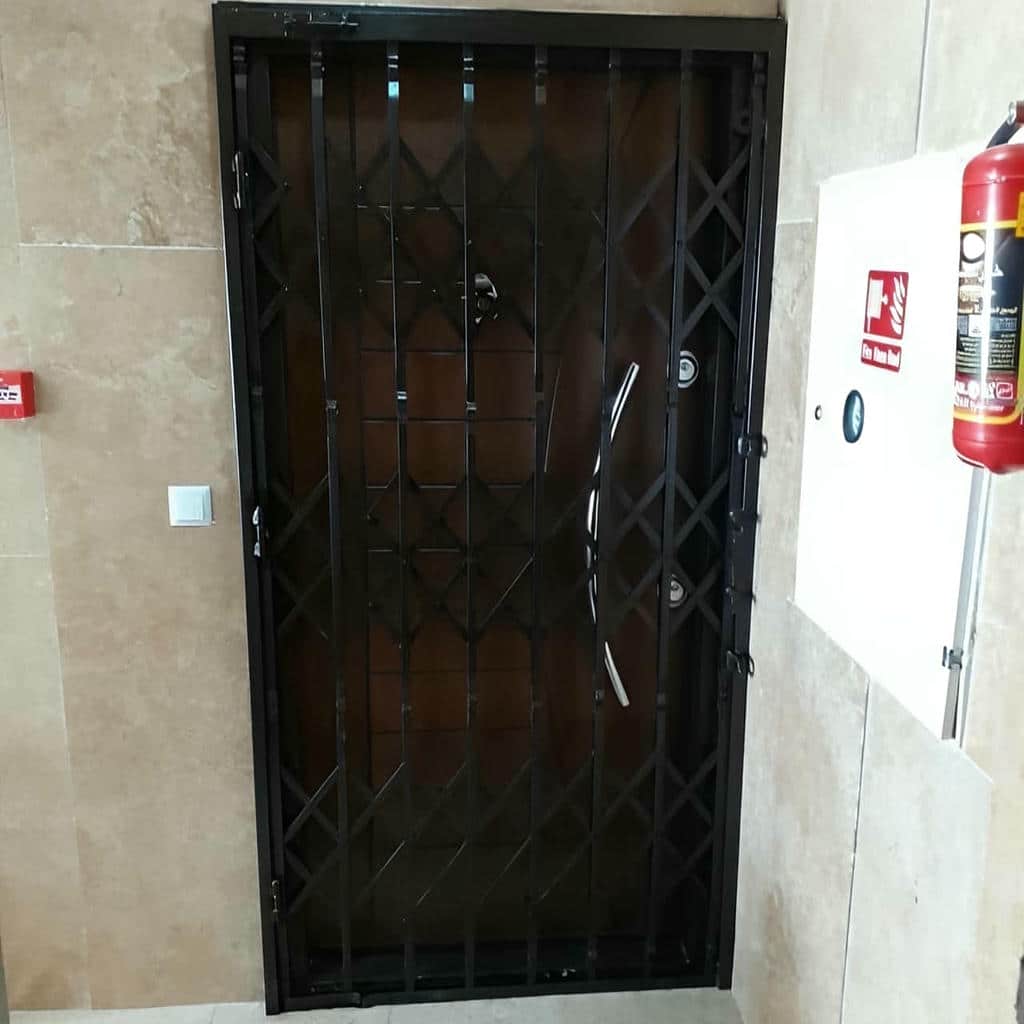 درب آکاردئونی در بومهن
