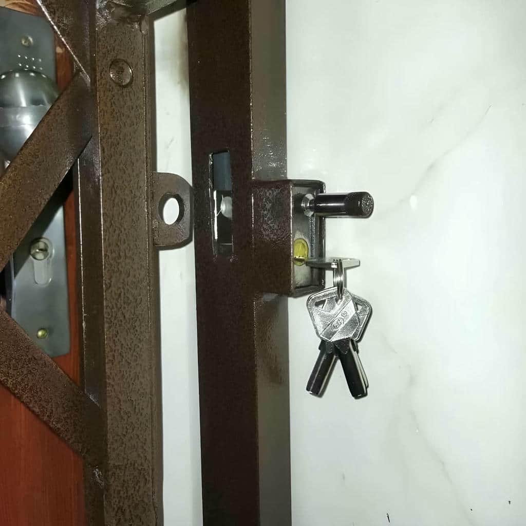 درب آکاردئونی در محمدشهر