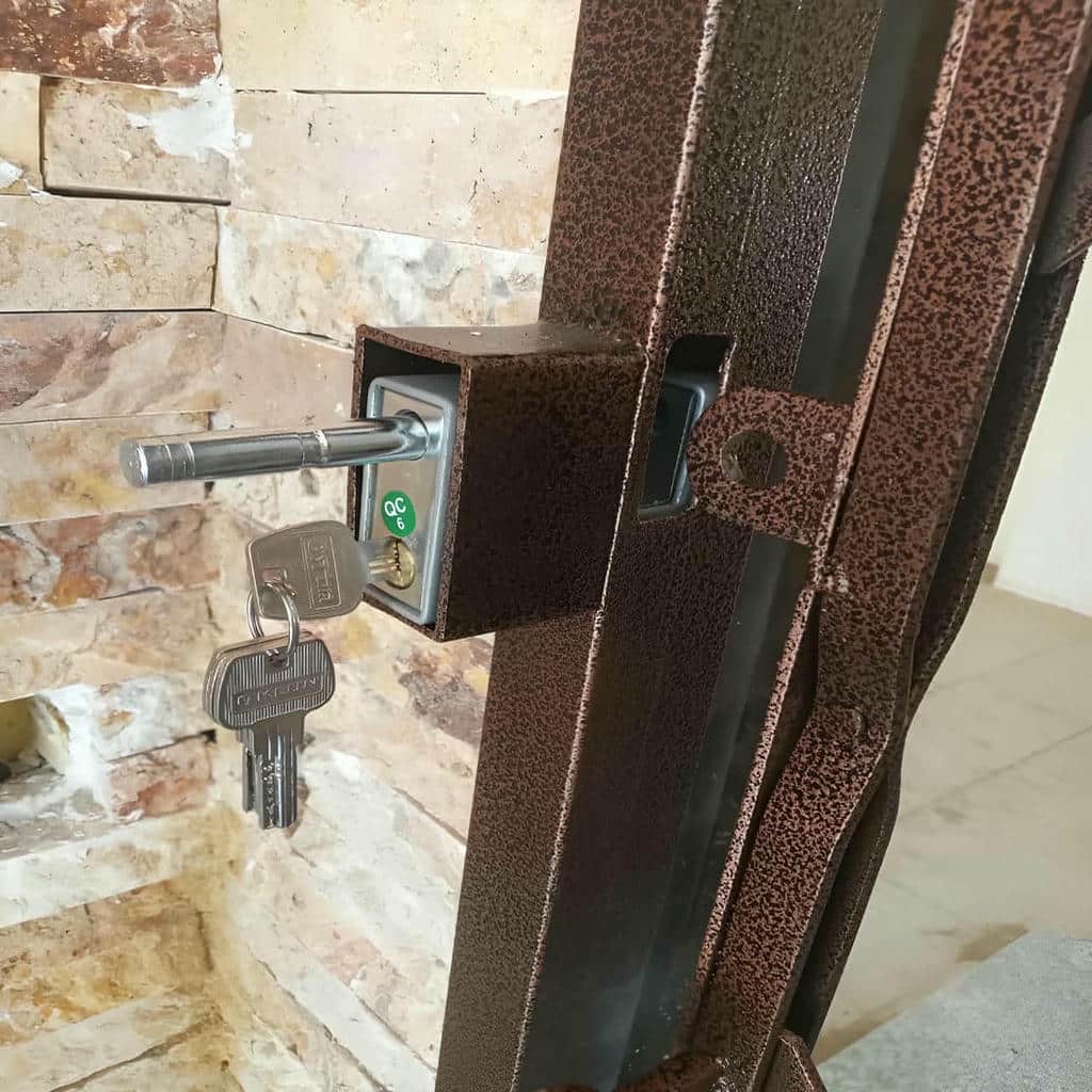 نصب درب آکاردئونی اداری در نظرآباد