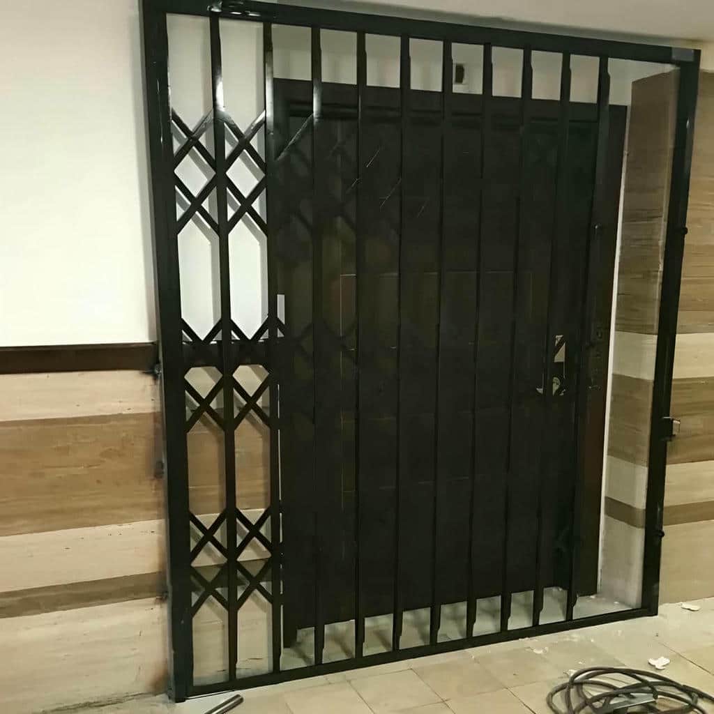 مقایسه درب آکاردئونی فلزی در محمودآباد مقایسه درب آکاردئونی فلزی در محمودآباد
