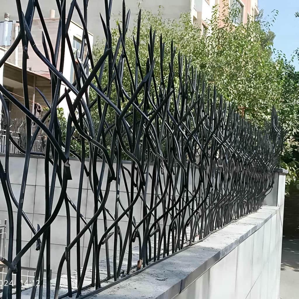 تحلیل حفاظ شاخ گوزنی در بندرعباس
