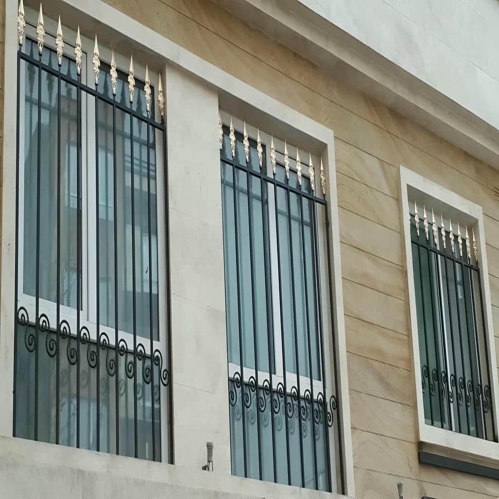 مشخصات حفاظ پنجره در همدان