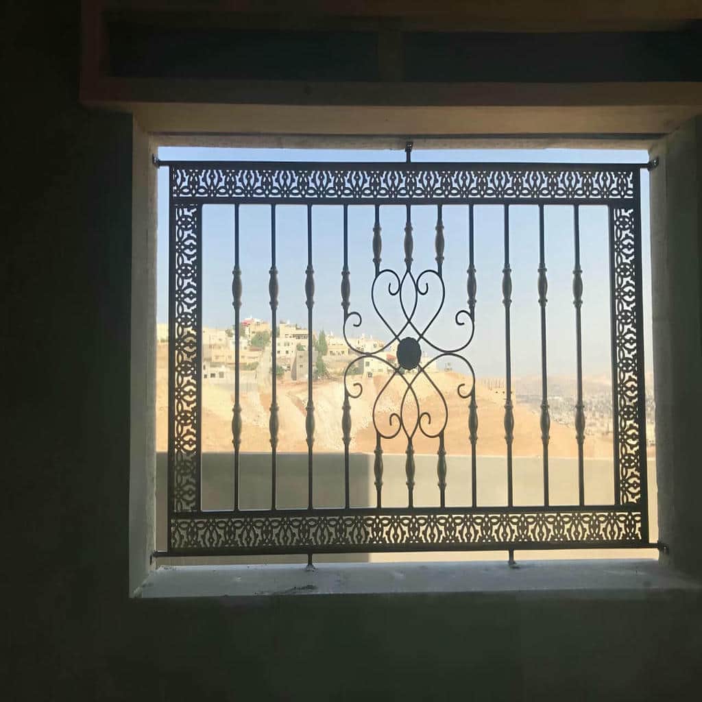 حفاظ پنجره در ساوه