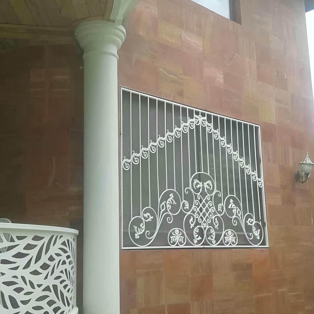 نصب حفاظ پنجره ضدزنگ در اندیشه