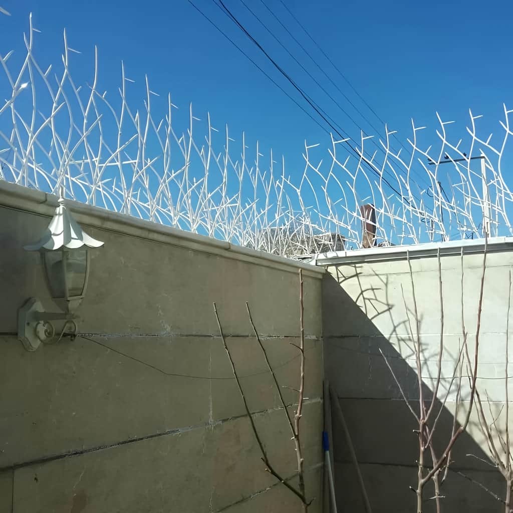 حفاظ شاخ گوزنی و حفاظ سرنیزه ای با رنگ مقاوم فضای باز