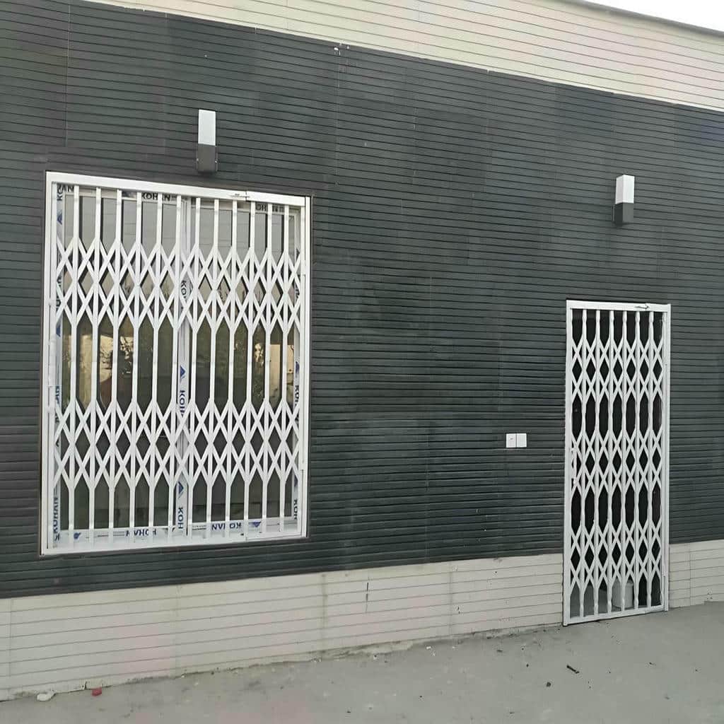 محافظ درب آپارتمان با فریم محکم ورودی