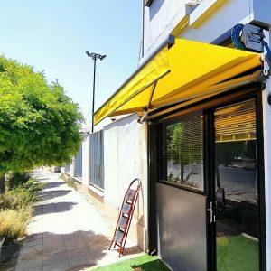 اجرای استاندارد سایبان برقی تراس و بالکن