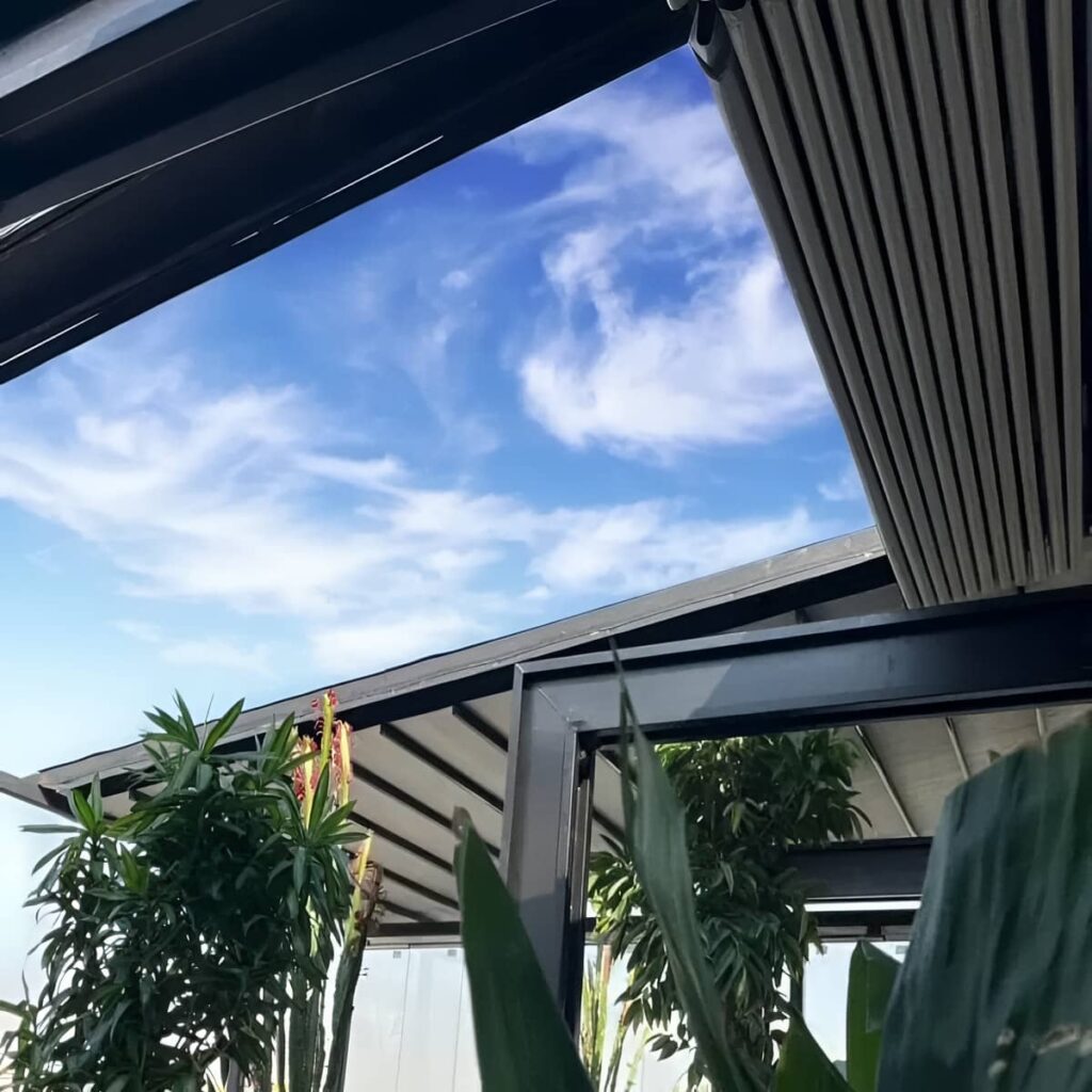 سقف برقی متحرک مقاوم برای فضای باز