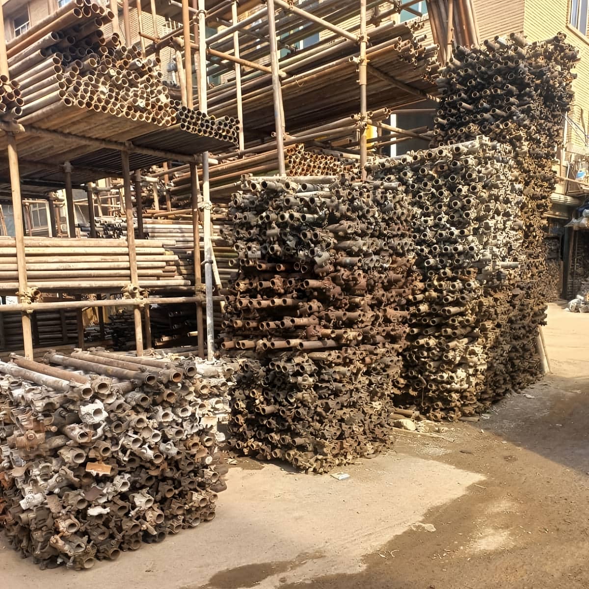 داربست هیئتی برای اسکان عزاداران با پوشش پارچه ای داربست هیئتی برای اسکان عزاداران با پوشش پارچه ای