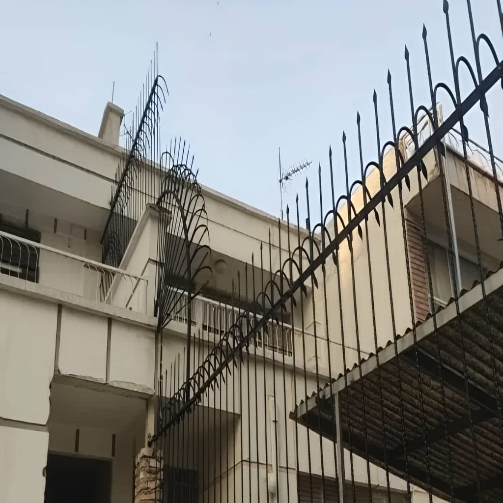 حفاظ شاخ گوزنی و حفاظ سرنیزه ای با طراحی هماهنگ با نما