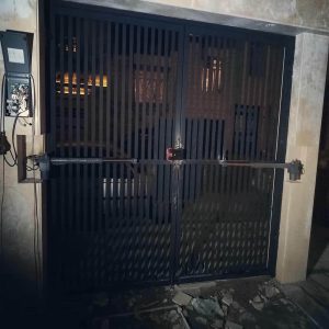 جک هیدرولیک درب پارکینگ پرتردد