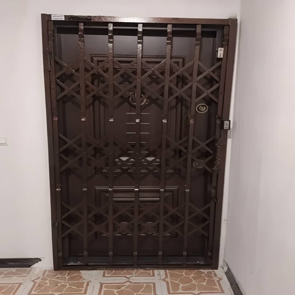 فروش درب ریلی آکاردئونی کم جا مناسب واحد مسکونی
