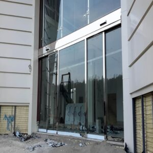 6 نمونه درب اتوماتیک شیشه ای ورودی فروشگاه