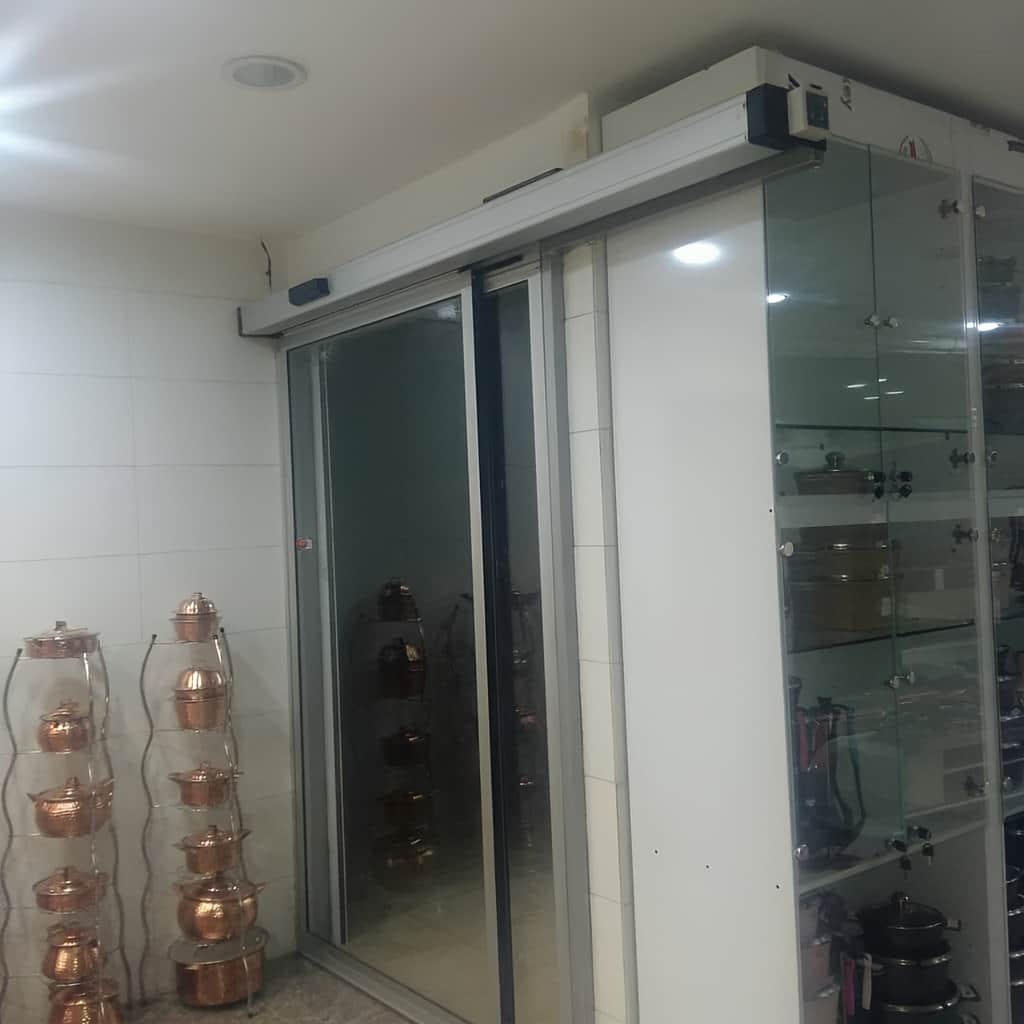 تعمیر سنسور درب اتوماتیک شیشه ای حرکتی و رفع خطای تشخیص
