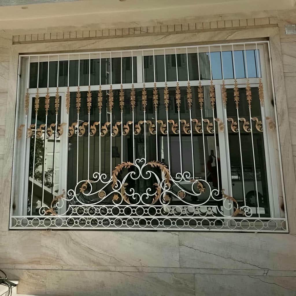 حفاظ پنجره فرفورژه گل نرده برای خرید مدل هماهنگ با نما