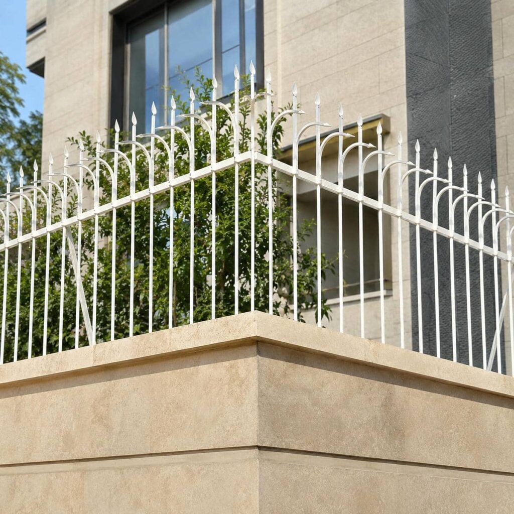 سفارش حفاظ دیوار ویلایی مدرن طرح نیزه با طرح سه سر
