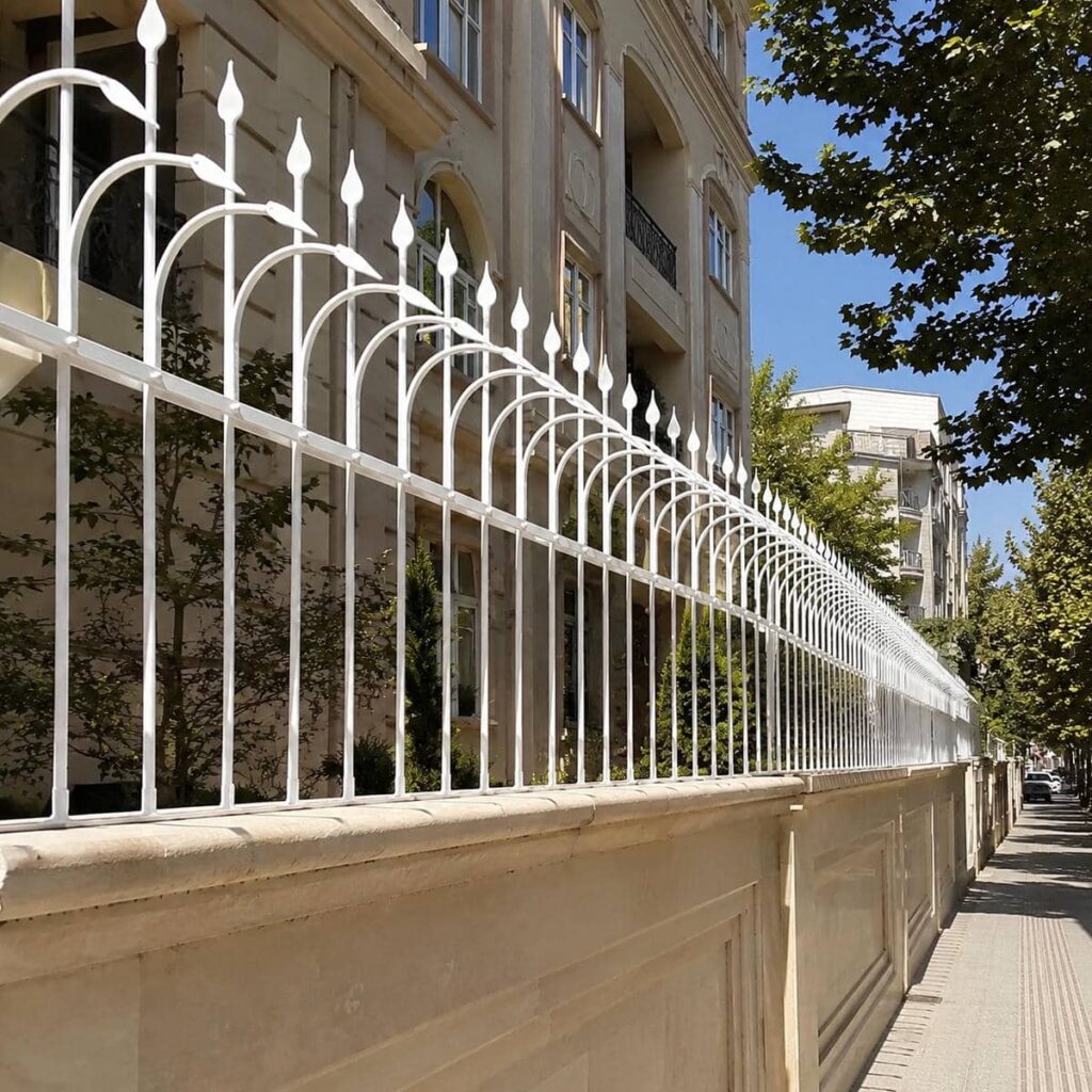 نصب حفاظ دیوار فلزی ردیفی با تراز استاندارد