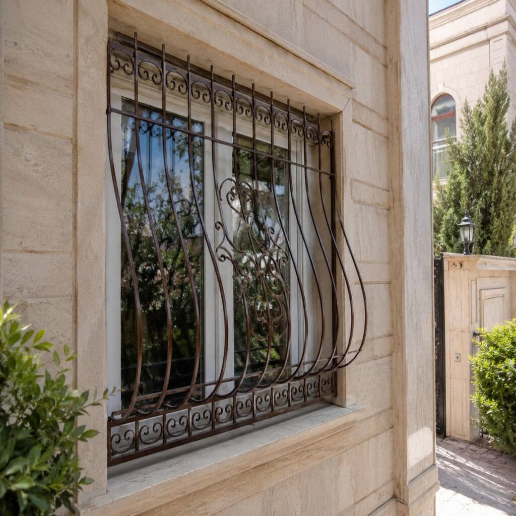 نرده پنجره فلزی شاسی دار با پروفیل صنعتی برای پنجره قابل دسترس
