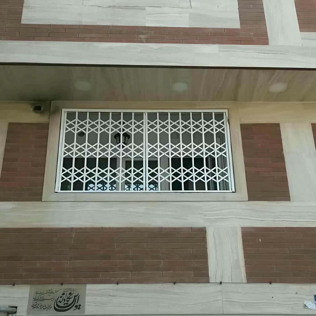 حفاظ پنجره متحرک کشویی دولنگه مناسب
