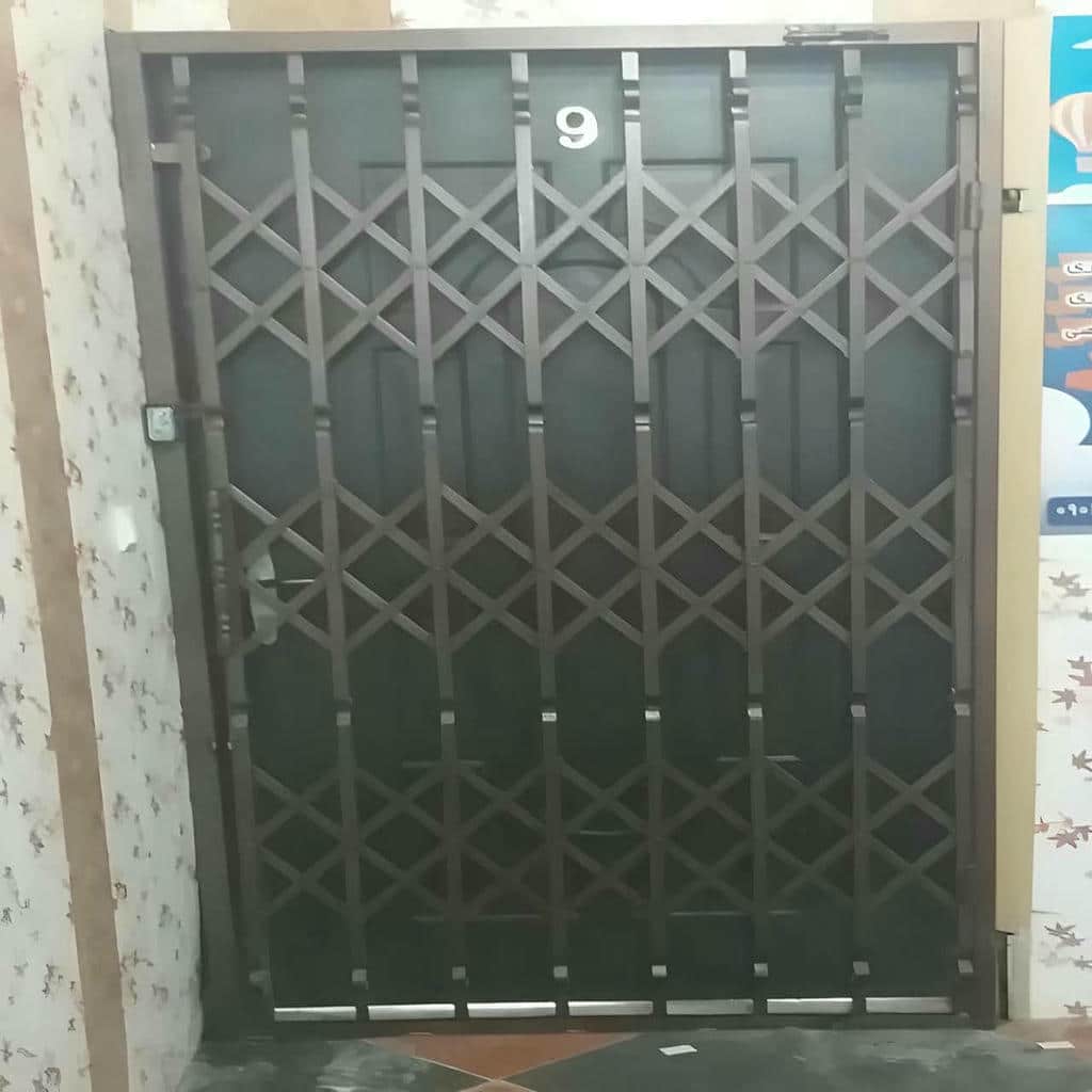 حفاظ جمع شونده با پروفیل فلزی مناسب محیط گرم