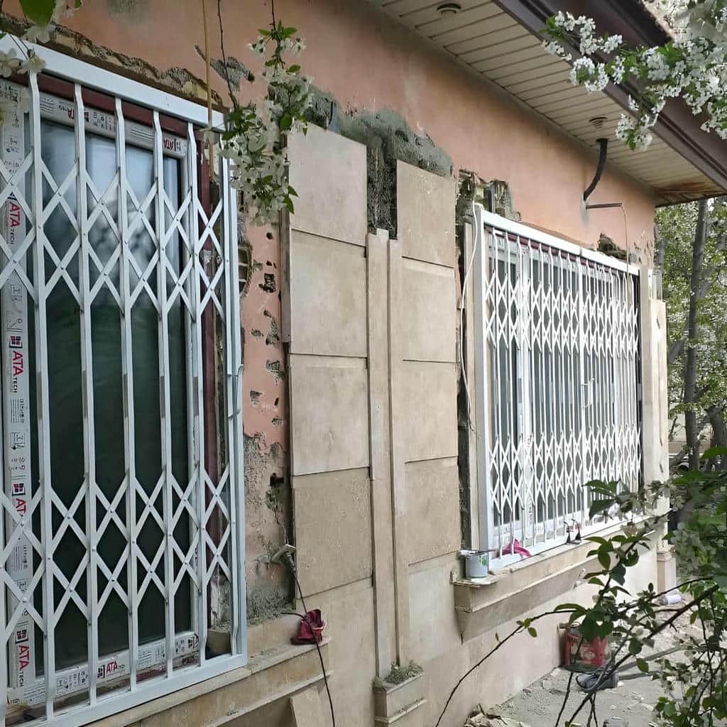 حفاظ درب ورودی در نمونه اجرای تخصصی